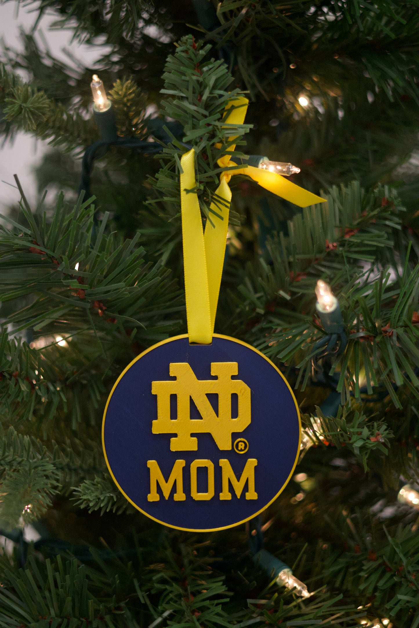 ND Mom Ornament Single (Round Style)